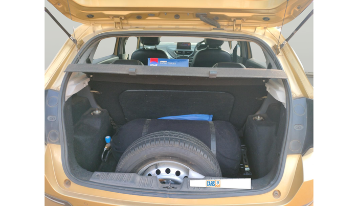 2020 Tata ALTROZ XT PETROL, Petrol, Manual, 80,127 km, exterior