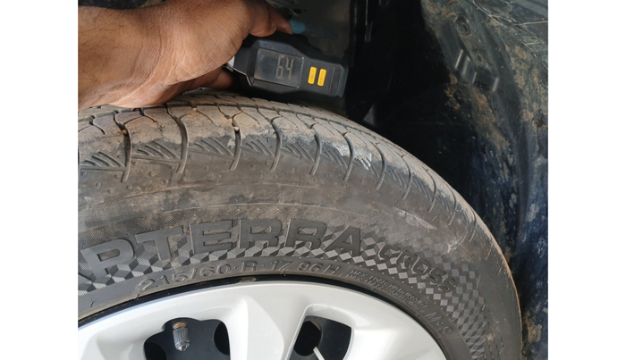 2023 Maruti Grand Vitara SIGMA SMART HYBRID, Petrol, Manual, 27,016 km, tyre