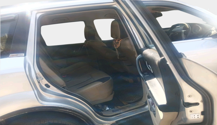 2018 Mahindra XUV500 W6, Diesel, Manual, 72,773 km, interior