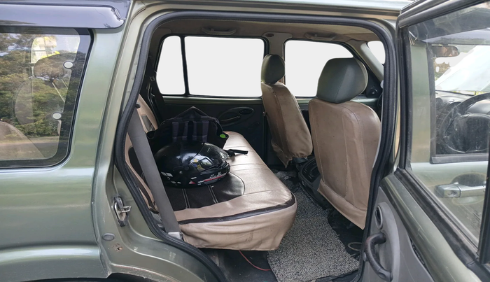 2012 Mahindra Scorpio M2DI, Diesel, Manual, 1,84,174 km, interior