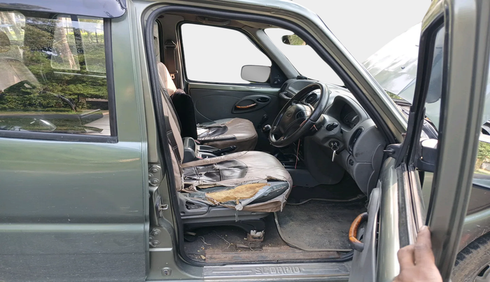 2012 Mahindra Scorpio M2DI, Diesel, Manual, 1,84,174 km, interior
