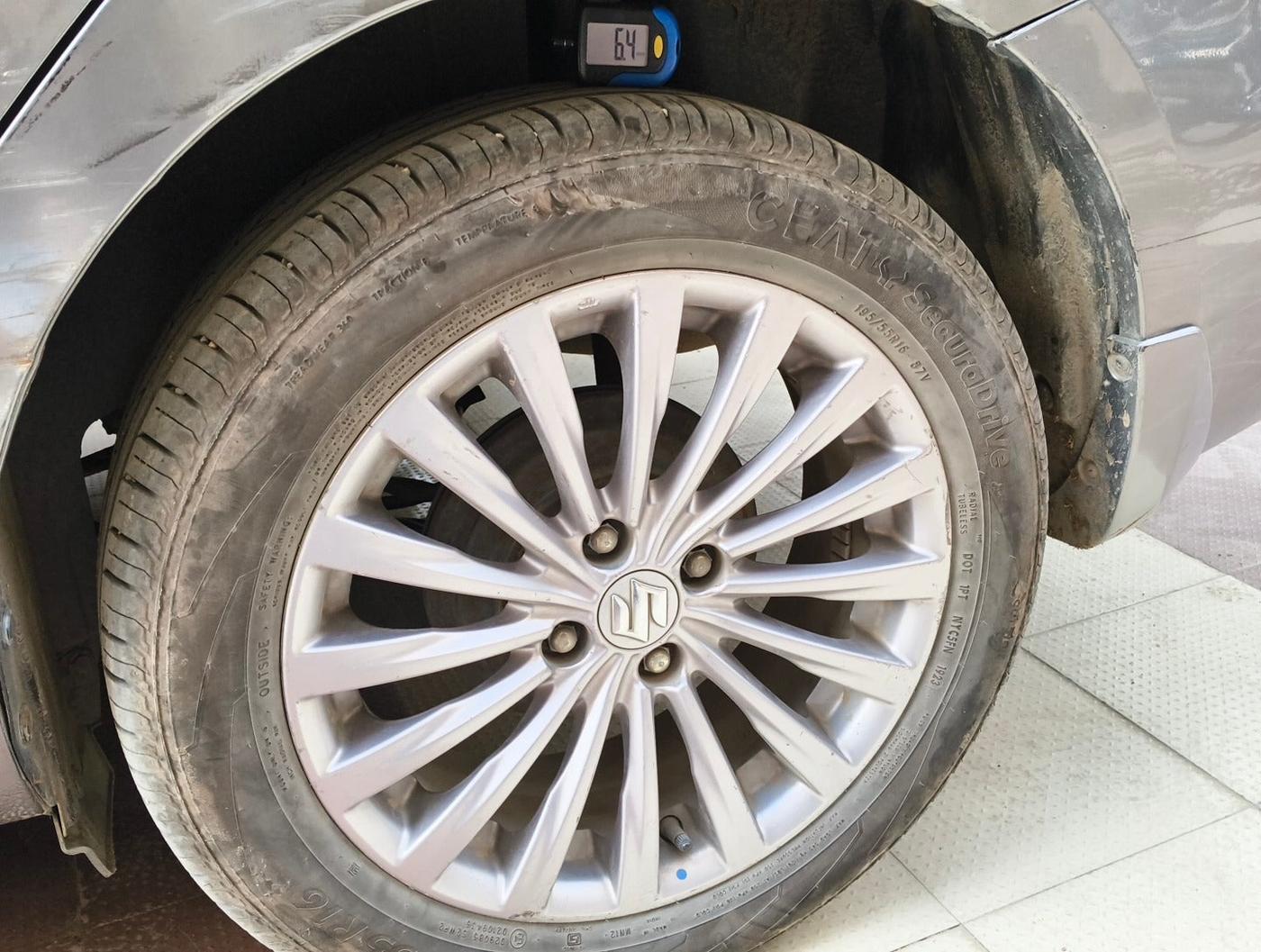 2017 Maruti Ciaz ALPHA 1.4 PETROL, Petrol, Manual, 23,260 km, tyre