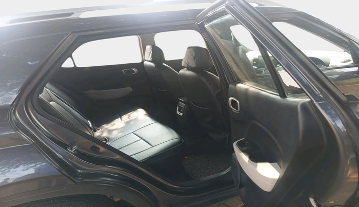 2023 Hyundai VENUE S(O) 1.2, Petrol, Manual, 17,370 km, interior