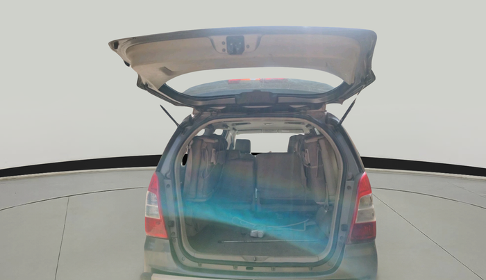 2012 Toyota Innova GX 2.5 7 STR, Diesel, Manual, 93,313 km, exterior