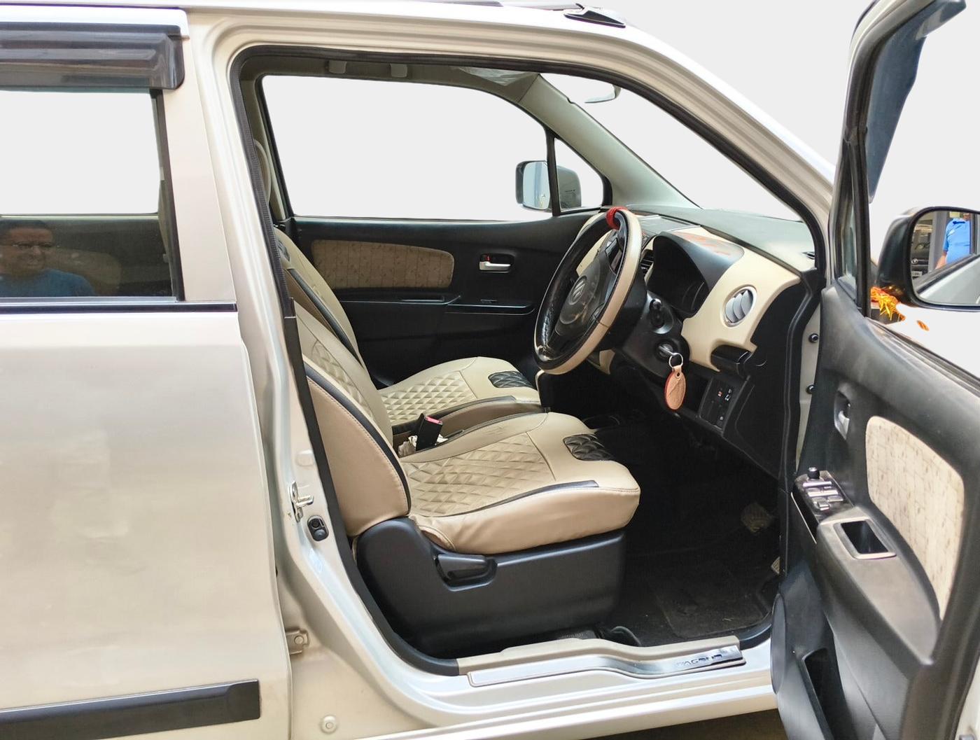 2018 Maruti Wagon R 1.0 VXI AMT, Petrol, Automatic, 68,804 km, interior