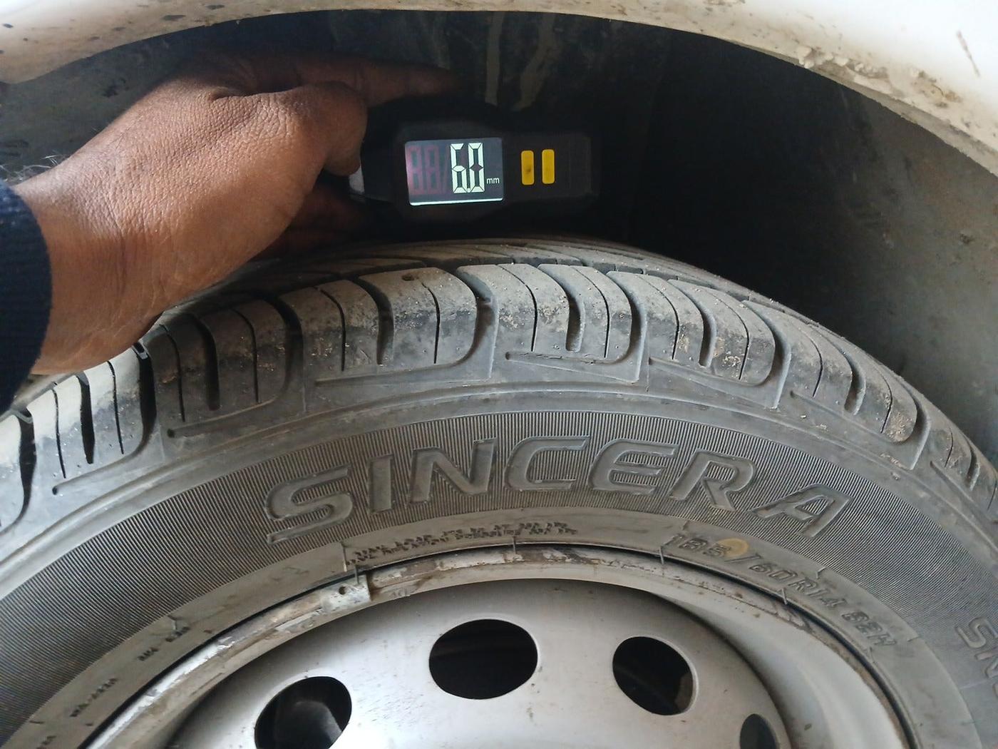 2010 Tata Indigo CS LX TDI, Diesel, Manual, 1,01,064 km, tyre