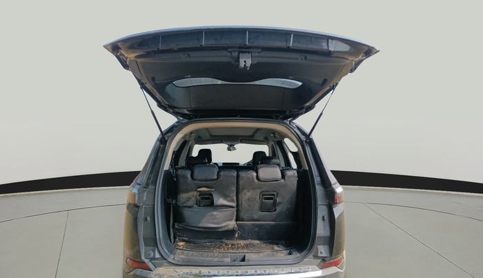 2023 Tata Safari XT PLUS DARK EDITION, Diesel, Manual, 75,969 km, exterior