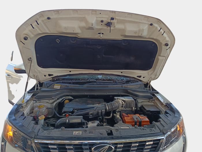 2020 Mahindra XUV300 W8 (O) 1.2 PETROL, Petrol, Manual, 63,096 km, exterior