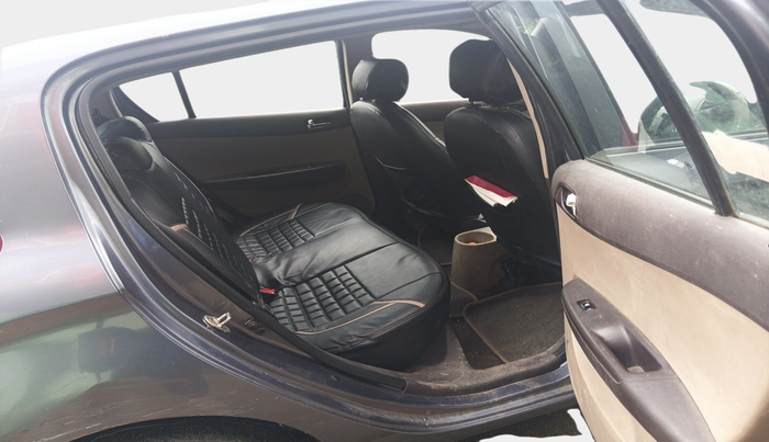 2011 Hyundai i20 MAGNA 1.2, Petrol, Manual, 38,243 km, interior