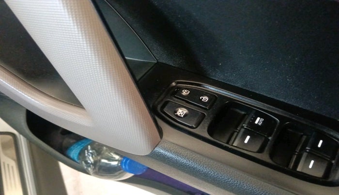 2019 Hyundai Creta SX 1.6 PETROL, Petrol, Manual, 28,377 km, interior