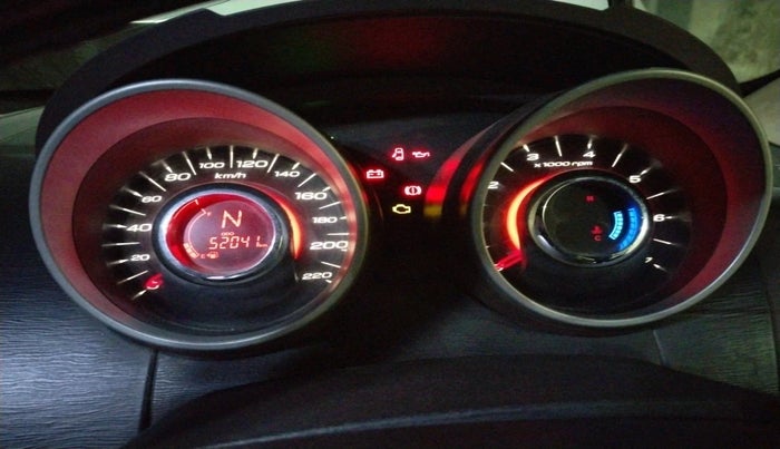 2014 Mahindra XUV500 W6, Diesel, Manual, 52,041 km, interior