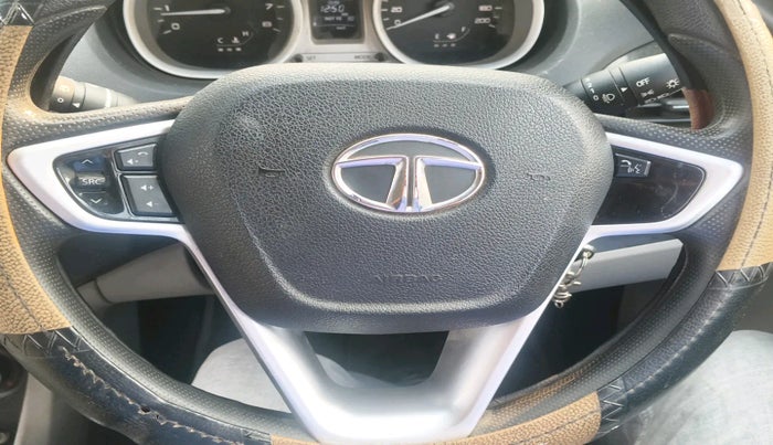 2017 Tata Tiago XZA PETROL, Petrol, Automatic, 18,070 km, interior