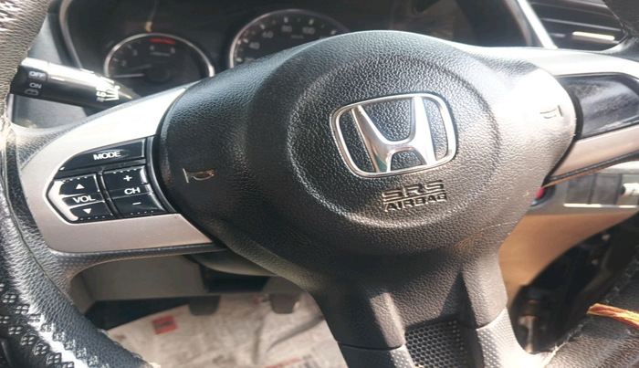 2017 Honda BR-V 1.5L I- DTEC V, Diesel, Manual, 2,33,965 km, interior