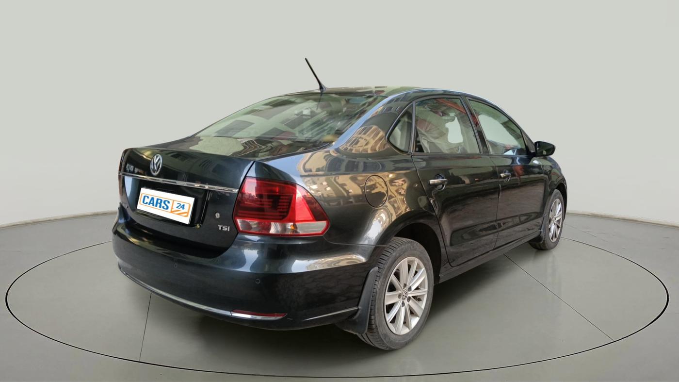 2017 Volkswagen Vento HIGHLINE PETROL AT, Petrol, Automatic, 84,318 km, exterior