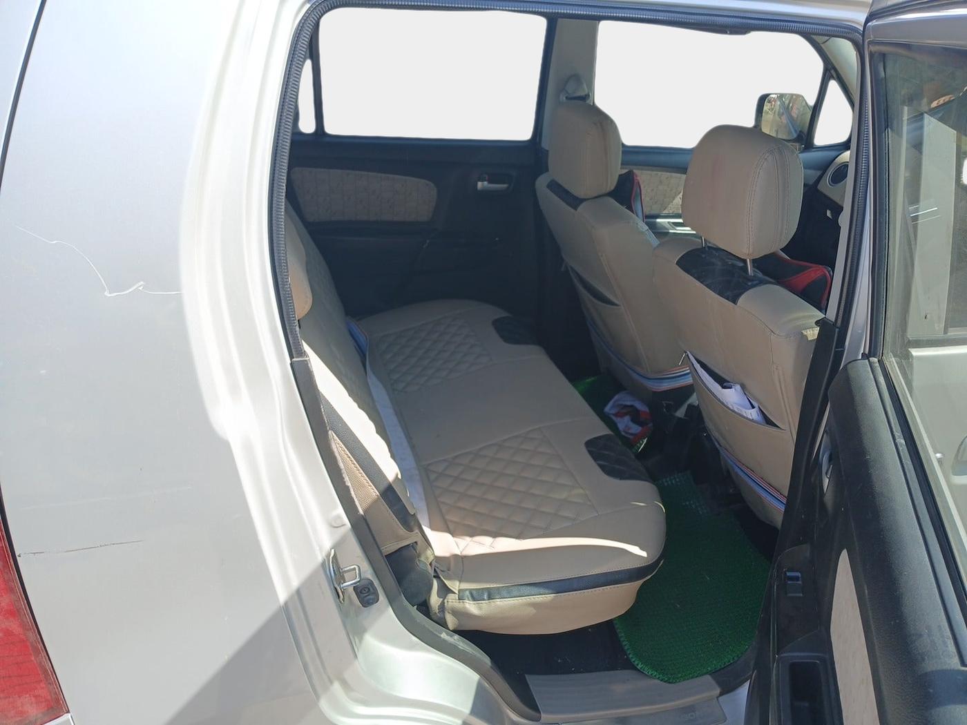 2017 Maruti Wagon R 1.0 VXI, Petrol, Manual, 84,464 km, interior