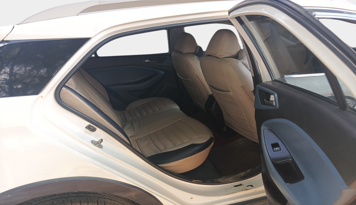 2016 Hyundai i20 Active 1.2 S, Petrol, Manual, 61,155 km, interior