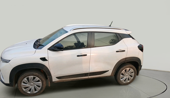 2022 Renault Kiger RXL MT, Petrol, Manual, 56,365 km, exterior