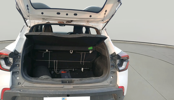 2022 Renault Kiger RXL MT, Petrol, Manual, 56,365 km, exterior