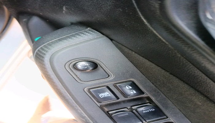 2023 Maruti Swift VXI, Petrol, Manual, 32,529 km, interior