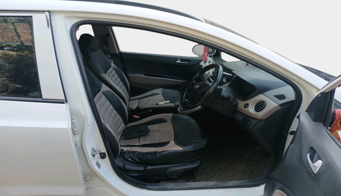 2015 Hyundai Grand i10 ASTA 1.1 CRDI, Diesel, Manual, 50,978 km, interior