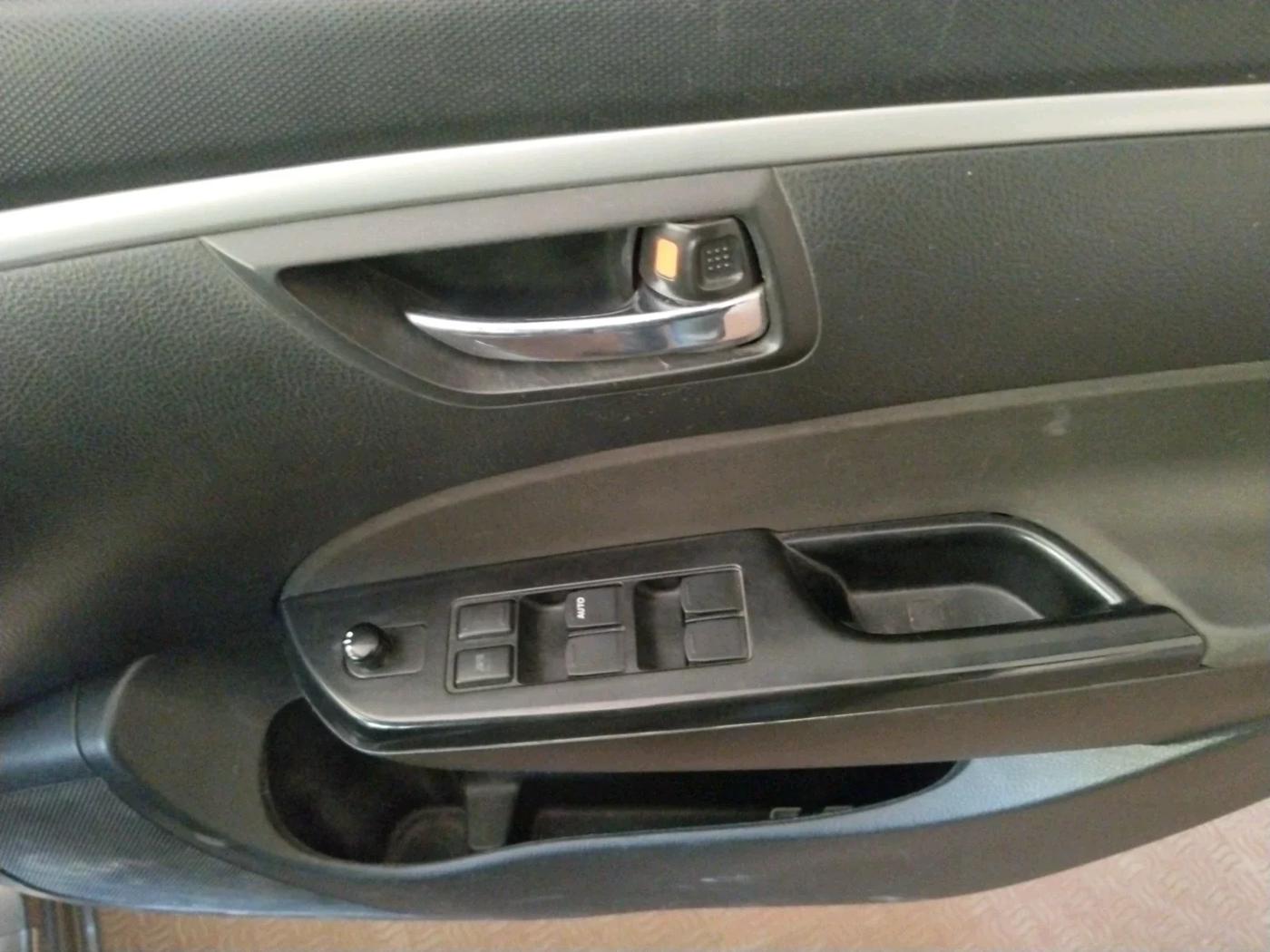 2013 Maruti Swift VXI, Petrol, Manual, 45,769 km, interior