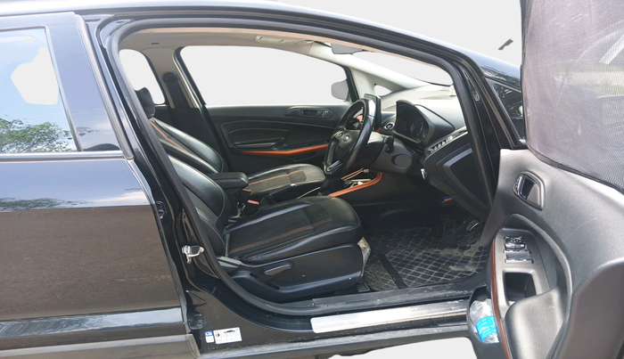 2021 Ford Ecosport TITANIUM 1.5L SPORTS(SUNROOF) DIESEL, Diesel, Manual, 1,36,614 km, interior