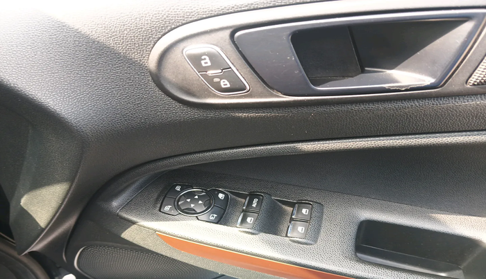 2021 Ford Ecosport TITANIUM 1.5L SPORTS(SUNROOF) DIESEL, Diesel, Manual, 1,36,614 km, interior