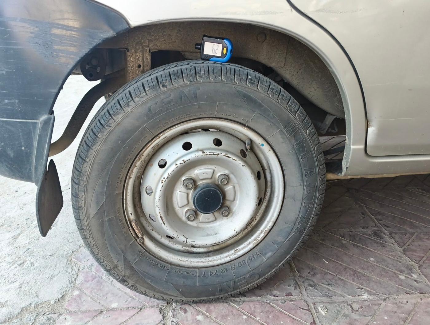 2011 Maruti Alto LXI, Petrol, Manual, 42,054 km, tyre