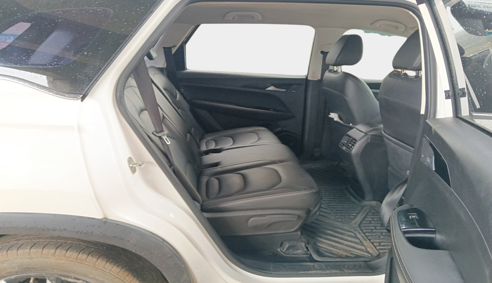 2019 MG HECTOR SMART HYBRID 1.5 PETROL, Petrol, Manual, 69,086 km, interior