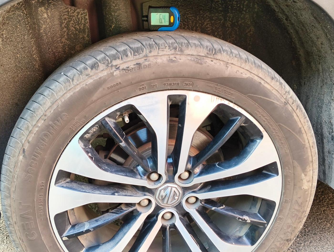2021 MG HECTOR SHARP 2.0 DIESEL DUAL TONE, Diesel, Manual, 63,342 km, tyre