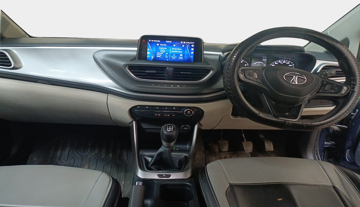 2022 Tata ALTROZ XZ PETROL, Petrol, Manual, 27,842 km, interior
