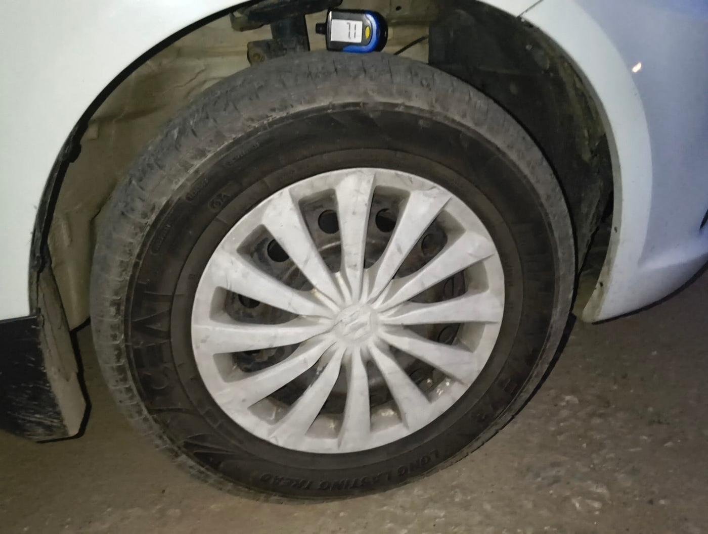 2017 Maruti Swift Dzire VDI ABS, Diesel, Manual, 1,65,552 km, tyre