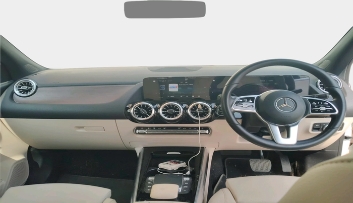 2023 Mercedes Benz GLA Class 200, Petrol, Automatic, 10,000 km, interior