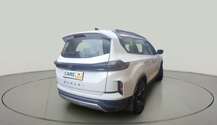 2024 Tata Safari ACCOMPLISHED PLUS 6 STR DUAL TONE AT, Diesel, Automatic, 48,500 km, exterior