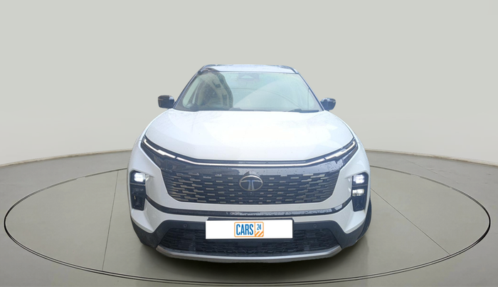 2024 Tata Safari ACCOMPLISHED PLUS 6 STR DUAL TONE AT, Diesel, Automatic, 48,500 km, exterior