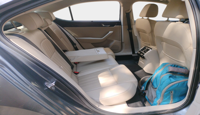 2022 Skoda Superb L&K 2.0 TSI AT, Petrol, Automatic, 37,649 km, interior