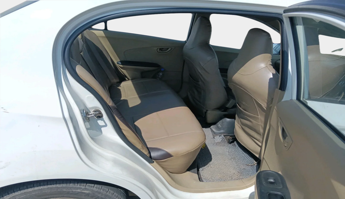 2014 Honda Amaze 1.5L I-DTEC EX, Diesel, Manual, 1,06,166 km, interior