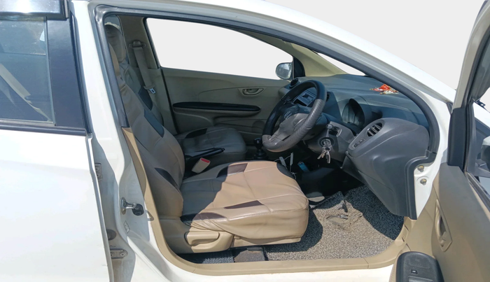 2014 Honda Amaze 1.5L I-DTEC EX, Diesel, Manual, 1,06,166 km, interior