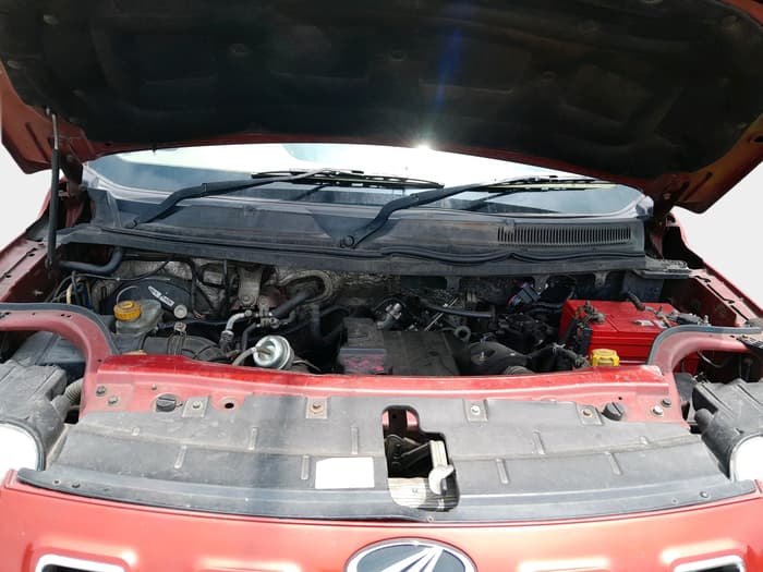 2015 Mahindra TUV300 T8, Diesel, Manual, 1,69,604 km, exterior
