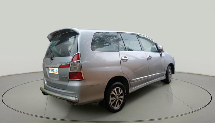 2015 Toyota Innova 2.5 VX 7 STR, Diesel, Manual, 1,40,603 km, exterior