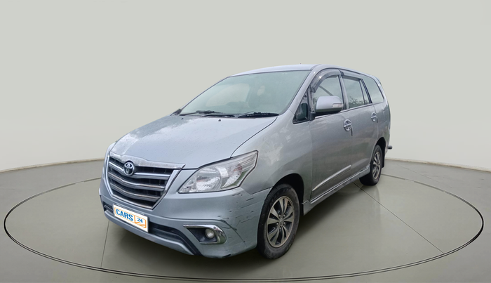 2015 Toyota Innova 2.5 VX 7 STR, Diesel, Manual, 1,40,603 km, exterior