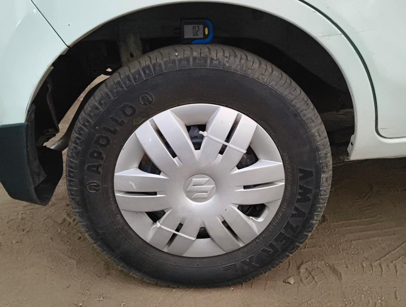 2015 Maruti Alto 800 VXI, Petrol, Manual, 47,678 km, tyre