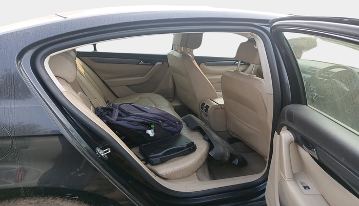 2012 Volkswagen Passat TRENDLINE MT, Diesel, Manual, 1 km, interior