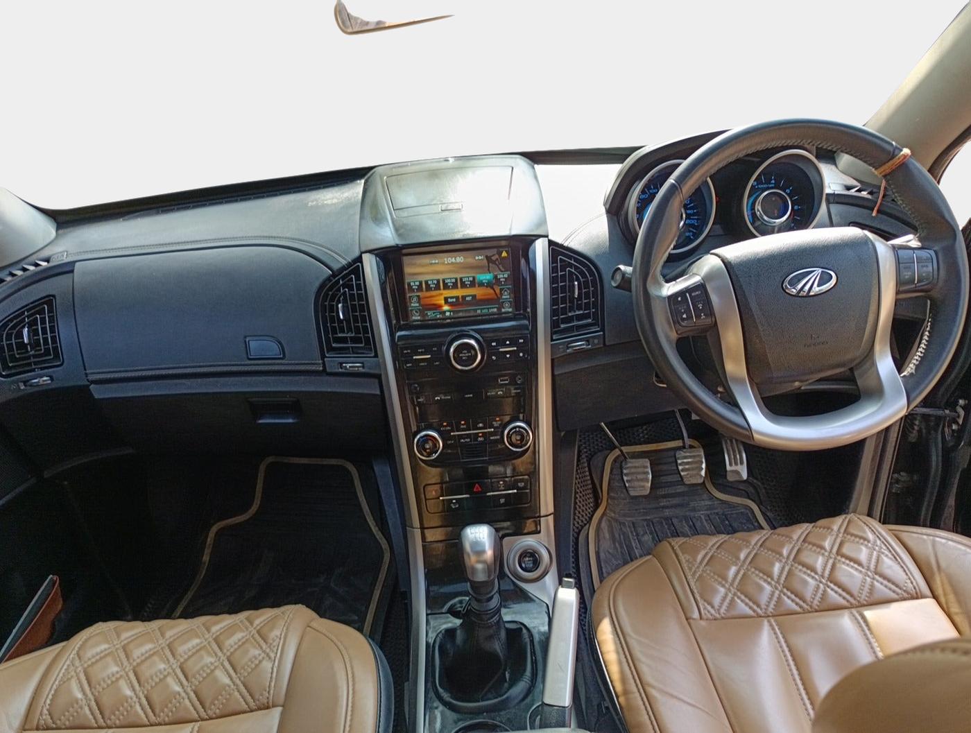 2019 Mahindra XUV500 W11(O), Diesel, Manual, 43,549 km, interior