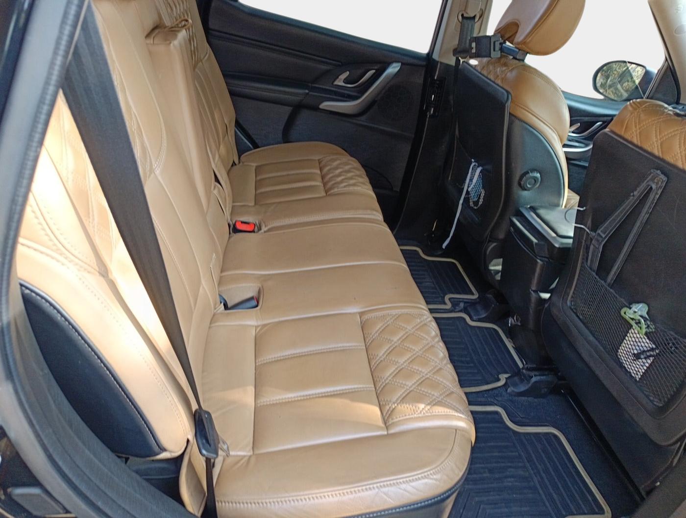 2019 Mahindra XUV500 W11(O), Diesel, Manual, 43,549 km, interior