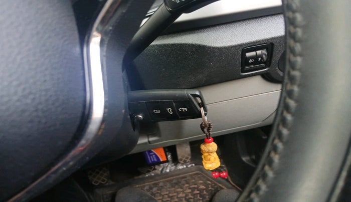 2023 Skoda KUSHAQ AMBITION 1.0L TSI MT, Petrol, Manual, 15,796 km, interior