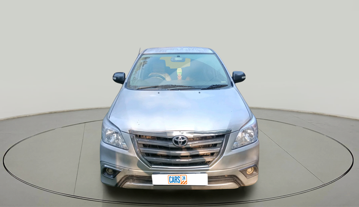 2012 Toyota Innova VX 2.5 8 STR, Diesel, Manual, 2,82,368 km, exterior
