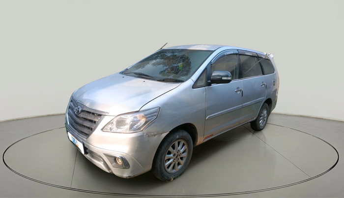 2012 Toyota Innova VX 2.5 8 STR, Diesel, Manual, 2,82,368 km, exterior