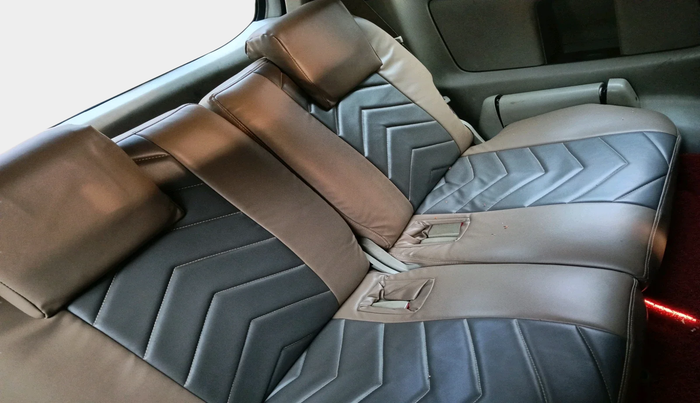 2012 Toyota Innova VX 2.5 8 STR, Diesel, Manual, 2,82,368 km, interior