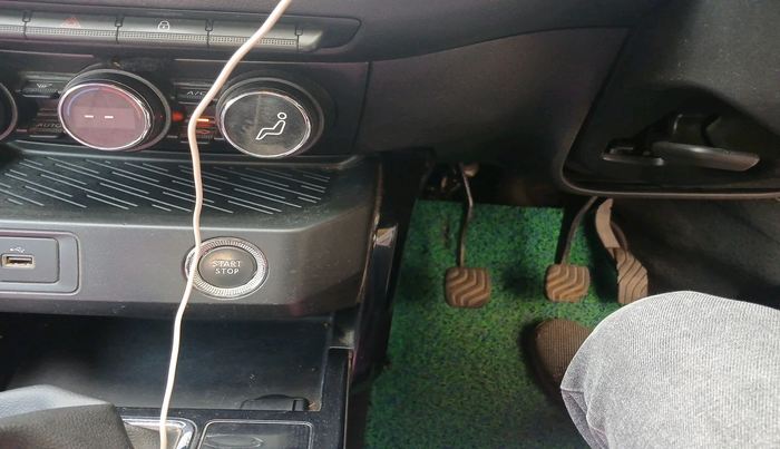 2022 Renault Kiger RXZ MT, Petrol, Manual, 65,659 km, interior